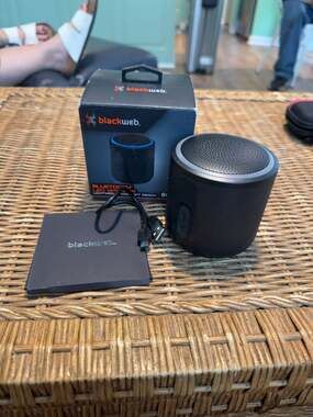 Blackweb Bluetooth LED Speaker Lightweight Compact Design